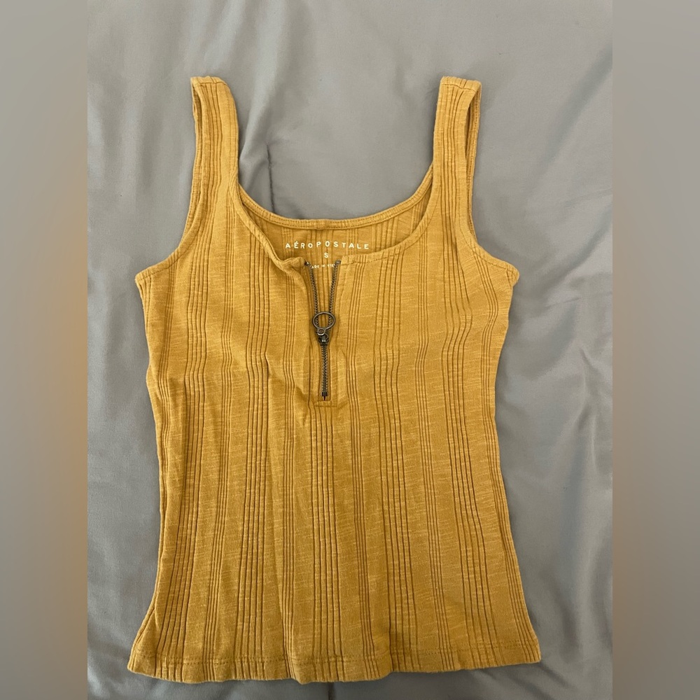 zipped crop top